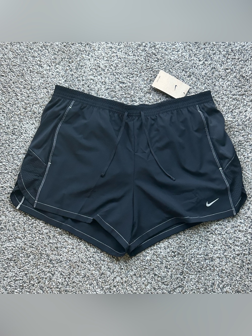 Nike Retro Dri-Fit 4” Lined Running Shorts Black Men’s Size XL IF2030-010